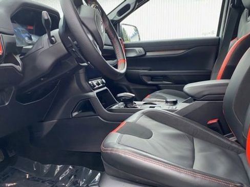 Used 2024 Ford Ranger Raptor image 11