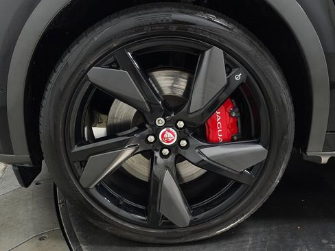 Used 2022 Jaguar F-PACE SVR image 14