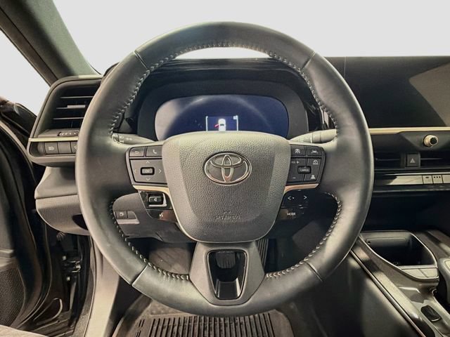 Certified 2024 Toyota Crown AWD/4WD image 9