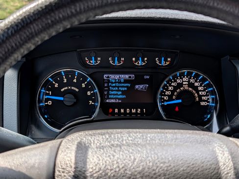 Used 2013 Ford F150 XLT w/ Luxury Equipment Group image 19