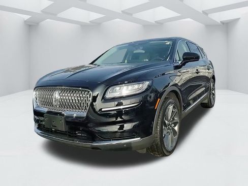 Used 2022 Lincoln Nautilus Reserve w/ Equipment Group 201A image 9