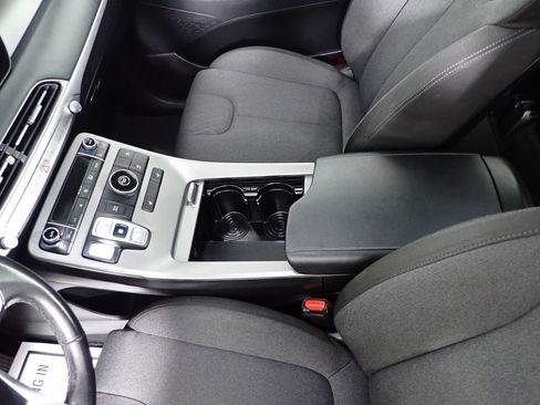 Used 2022 Hyundai Palisade SEL w/ Cargo Package FWD image 31