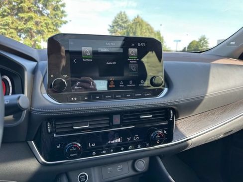 Used 2023 Nissan Rogue Platinum AWD/4WD image 26