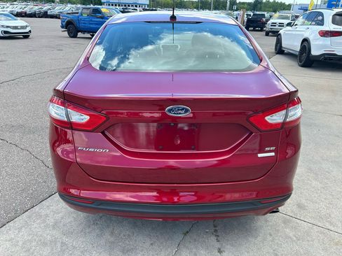 Used 2016 Ford Fusion SE w/ Equipment Group 202A FWD image 6