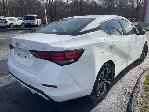 Certified 2023 Nissan Sentra SV image 5