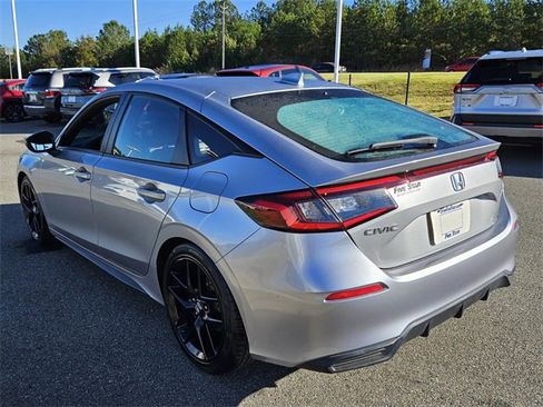 Used 2023 Honda Civic Sport image 10