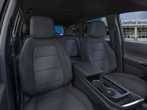 New 2025 Chevrolet Equinox LT w/ Safety and Technology Package image 16