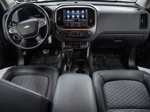 Used 2019 Chevrolet Colorado Z71 w/ Z71 Midnight Edition AWD/4WD image 29