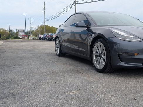 Used 2021 Tesla Model 3 Long Range image 3