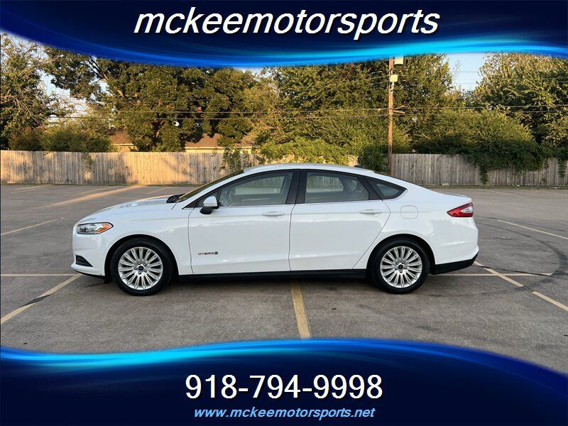 Used 2016 Ford Fusion S FWD image 1