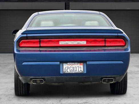 Used 2010 Dodge Challenger R/T image 5