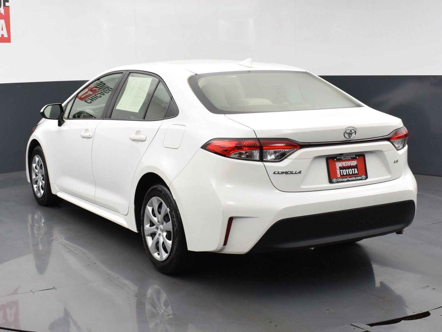 Used 2024 Toyota Corolla LE FWD image 3