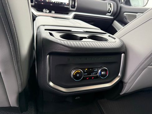 New 2026 Ford Expedition Max Platinum w/ Driver's Package image 27