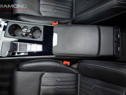 Used 2024 Audi RS 6 performance image 99