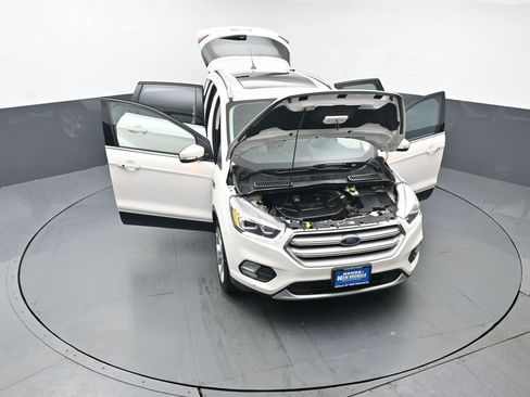 Used 2019 Ford Escape Titanium image 57