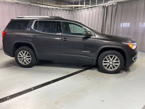 Used 2017 GMC Acadia SLE FWD image 8
