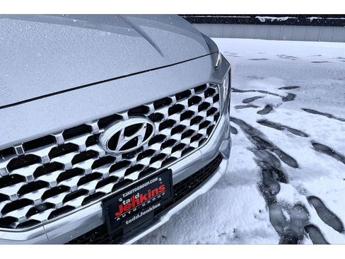 Used 2023 Hyundai Santa Fe Limited image 31