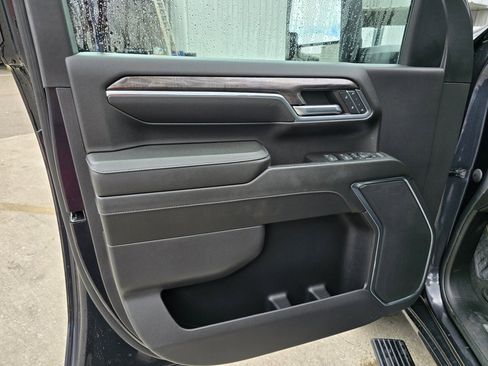 Used 2024 Chevrolet Silverado 2500 LTZ image 18