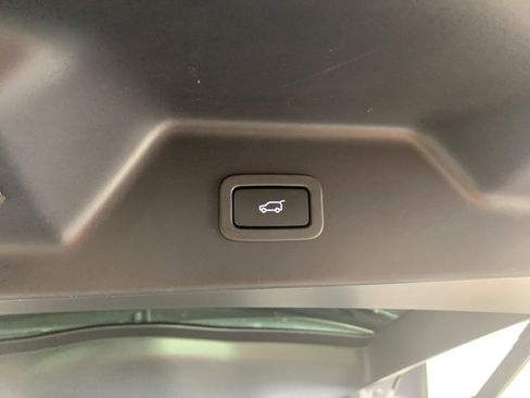 Used 2020 Land Rover Range Rover Long Wheelbase HSE image 36