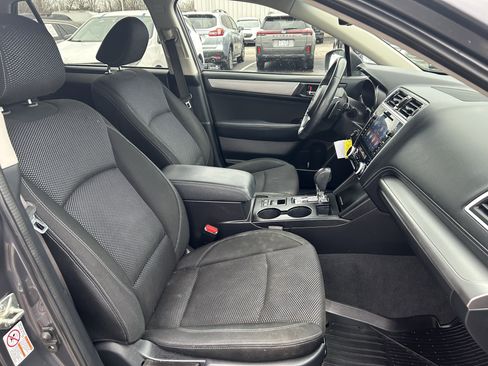 Used 2019 Subaru Outback 2.5i Premium w/ Popular Package #2 image 23