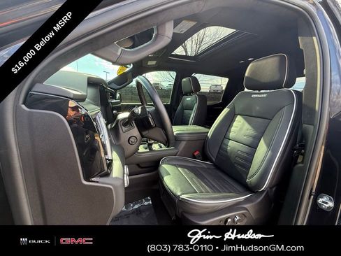 Used 2024 GMC Sierra 1500 AT4X image 6