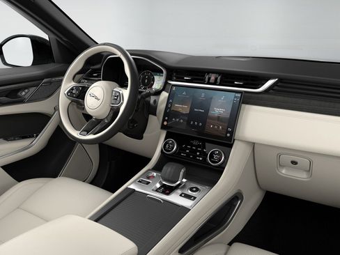 New 2026 Jaguar F-PACE R-Dynamic S image 4