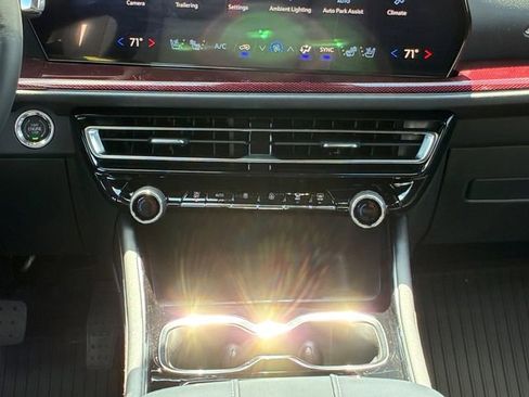 New 2026 Chevrolet Traverse RS w/ LPO, Floor Liner Package AWD/4WD image 20