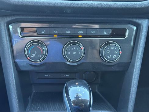 Used 2024 Volkswagen Tiguan S image 30