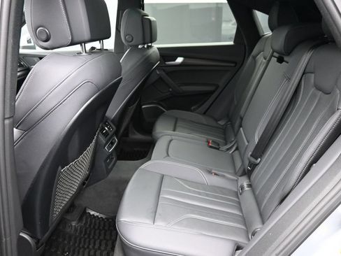 Used 2023 Audi Q5 2.0T Premium Plus w/ Premium Plus Package AWD/4WD image 13