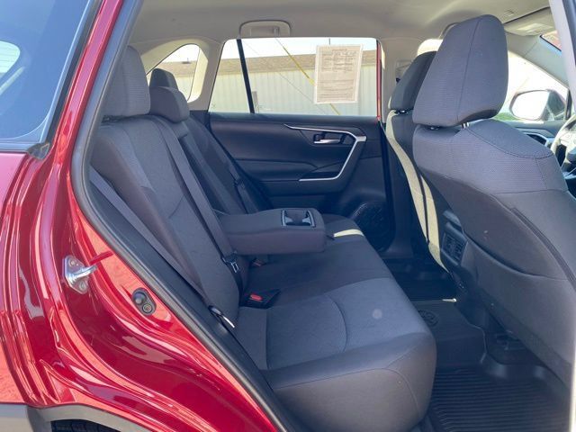 Certified 2025 Toyota RAV4 XLE AWD/4WD image 18