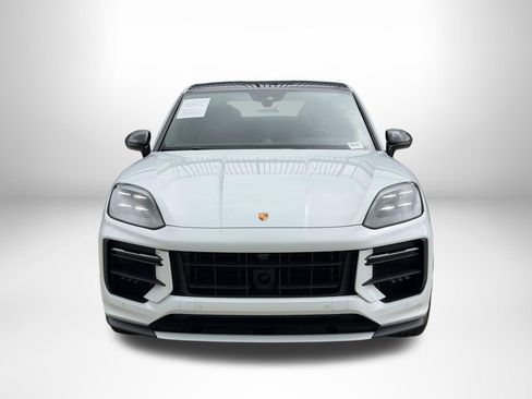 Used 2024 Porsche Cayenne Turbo GT AWD/4WD image 8