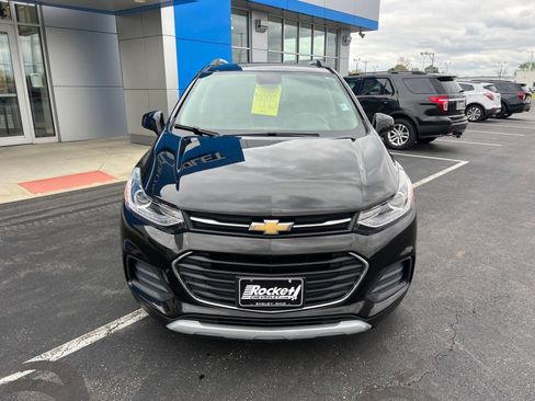 Used 2019 Chevrolet Trax LT w/ LT Convenience Package FWD image 8