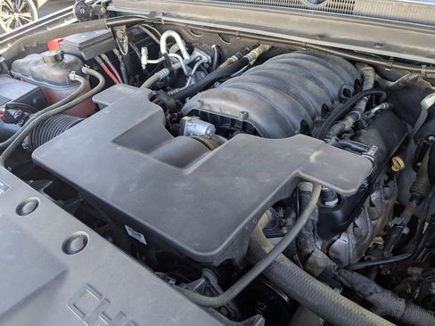 Used 2020 Chevrolet Tahoe Premier w/ 6.2L Performance Package image 37