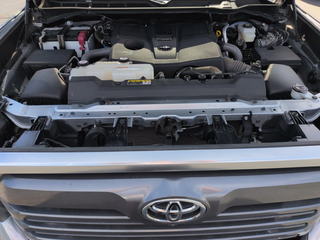 Used 2024 Toyota Tundra Limited AWD/4WD image 22