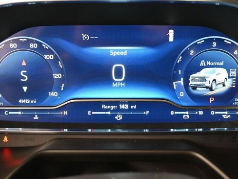 Used 2024 Chevrolet Suburban Z71 w/ Z71 Off-Road Package image 24