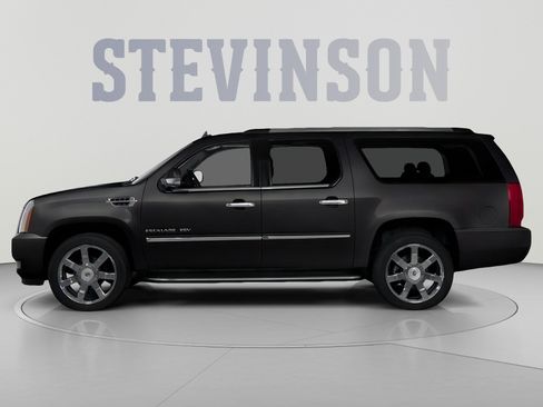 Used 2014 Cadillac Escalade ESV Platinum AWD/4WD image 3