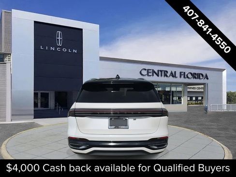 New 2026 Lincoln Nautilus Reserve image 4