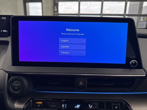 Certified 2024 Toyota Prius XLE image 24