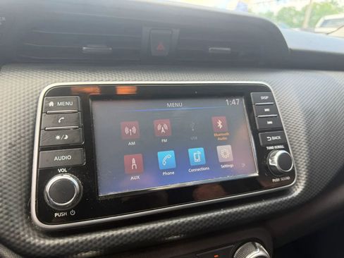 Used 2021 Nissan Kicks S FWD image 16