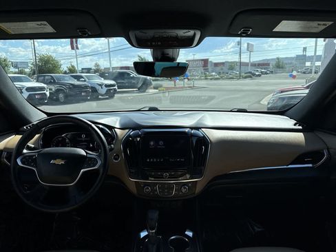 Used 2023 Chevrolet Traverse Premier AWD/4WD image 15