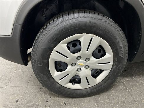 Certified 2018 Chevrolet Trax LS image 31