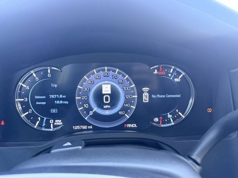 Used 2018 Cadillac Escalade Premium Luxury image 70