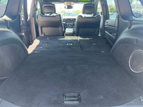 Used 2020 Jeep Grand Cherokee Laredo w/ Quick Order Package 2BN North image 12