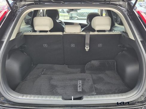 Certified 2024 Kia Niro EX FWD image 14