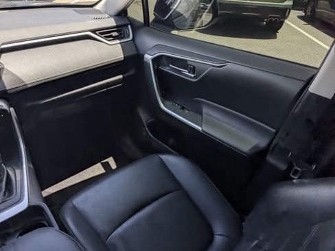 Used 2021 Toyota RAV4 XLE Premium FWD image 20