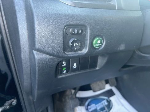 Used 2022 Honda Pilot TrailSport image 16