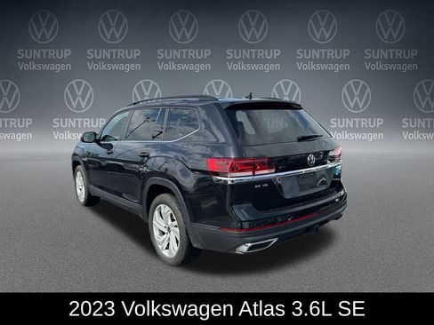 Used 2023 Volkswagen Atlas SE w/ Panoramic Sunroof Package AWD/4WD image 3