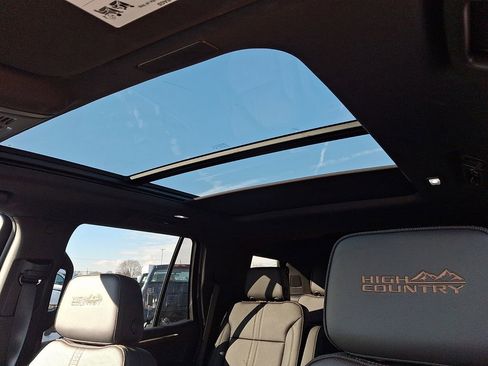 Certified 2025 Chevrolet Tahoe High Country image 12