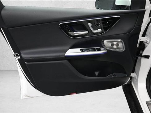 New 2026 Mercedes-Benz GLC 300 4MATIC image 19