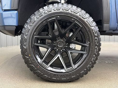Used 2026 GMC Sierra 1500 Elevation AWD/4WD image 9